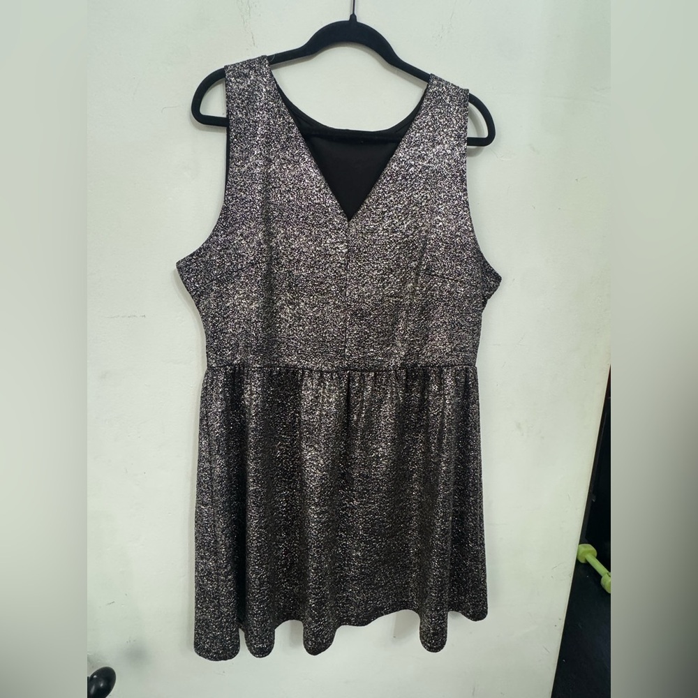 Soprano Glittering Black Dress